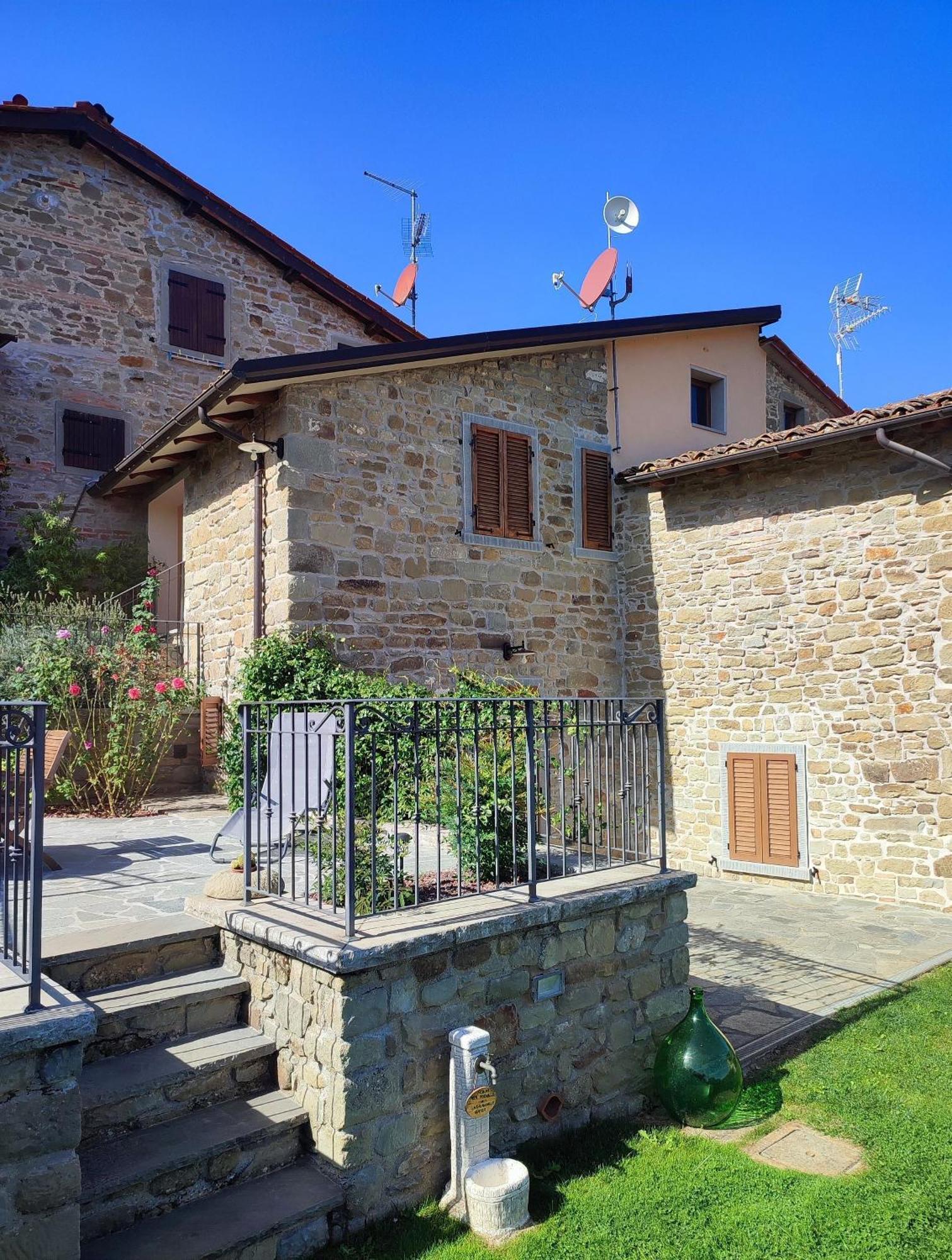 Podere Verdi Colline Poppi Esterno foto